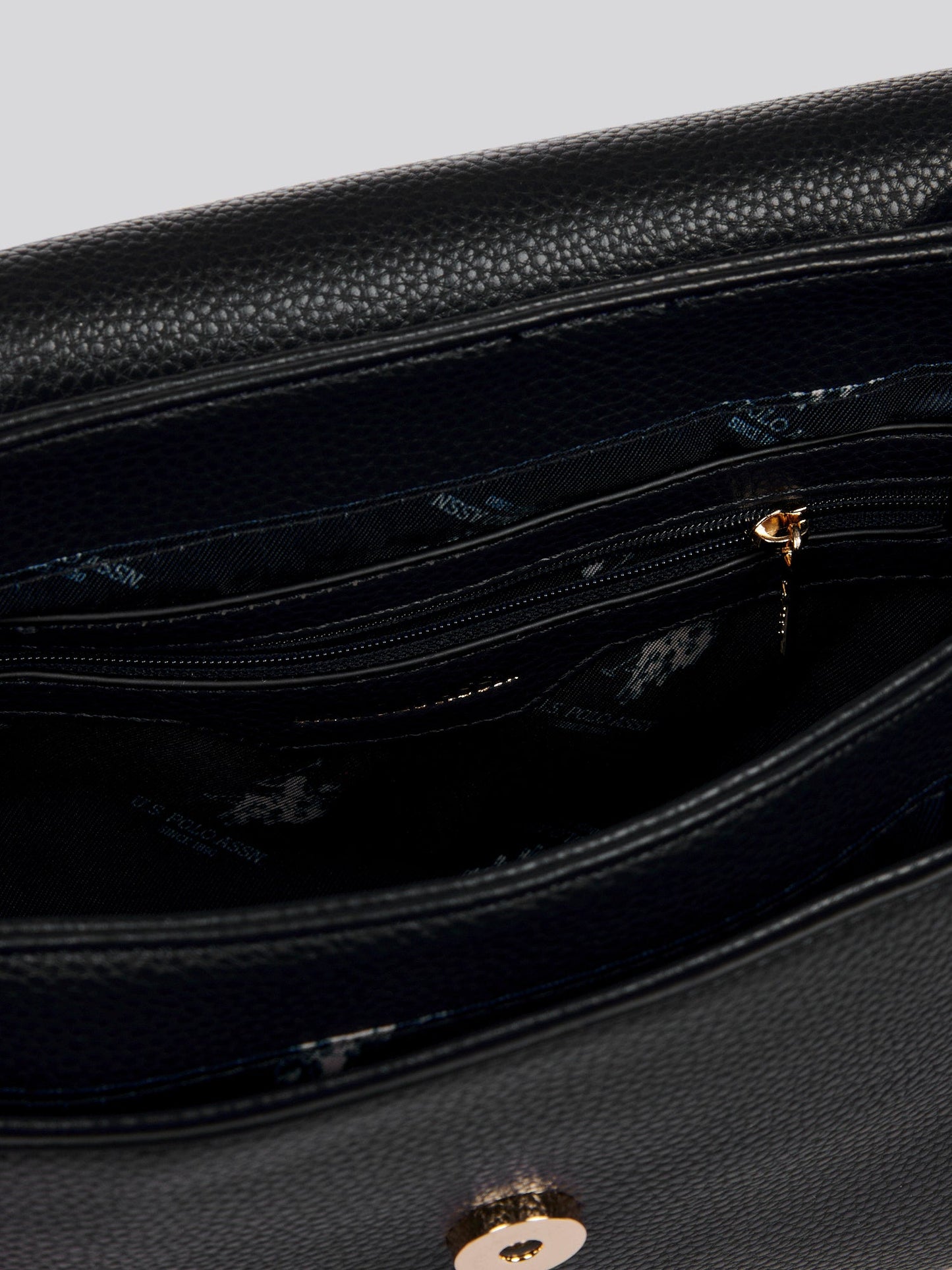 U.S. Polo Assn. Womens Stanford Flap Crossbody Bag in Black