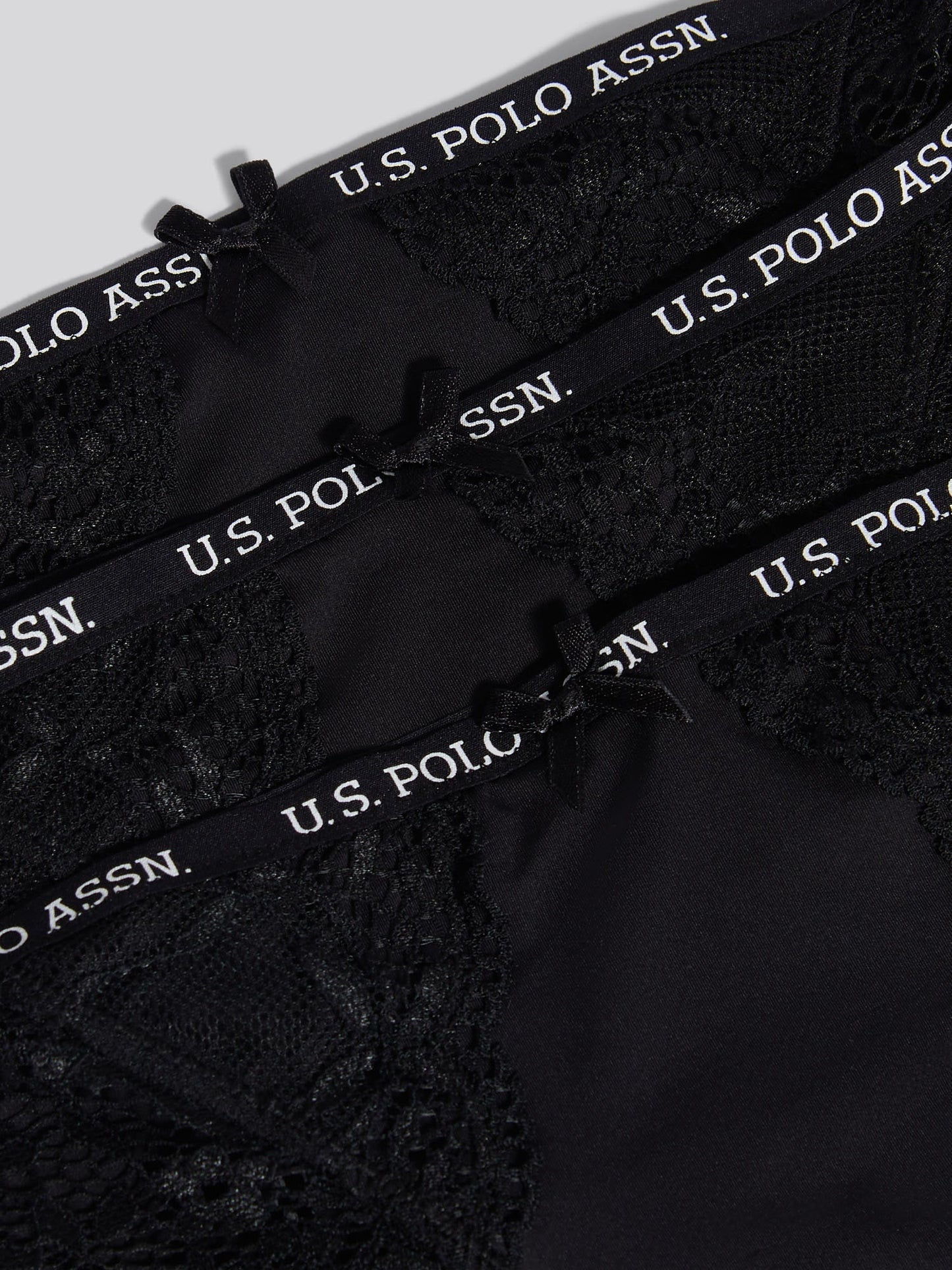 Womens 3 Pack Picot Trim & Lace Mix Bikini Brief in Black