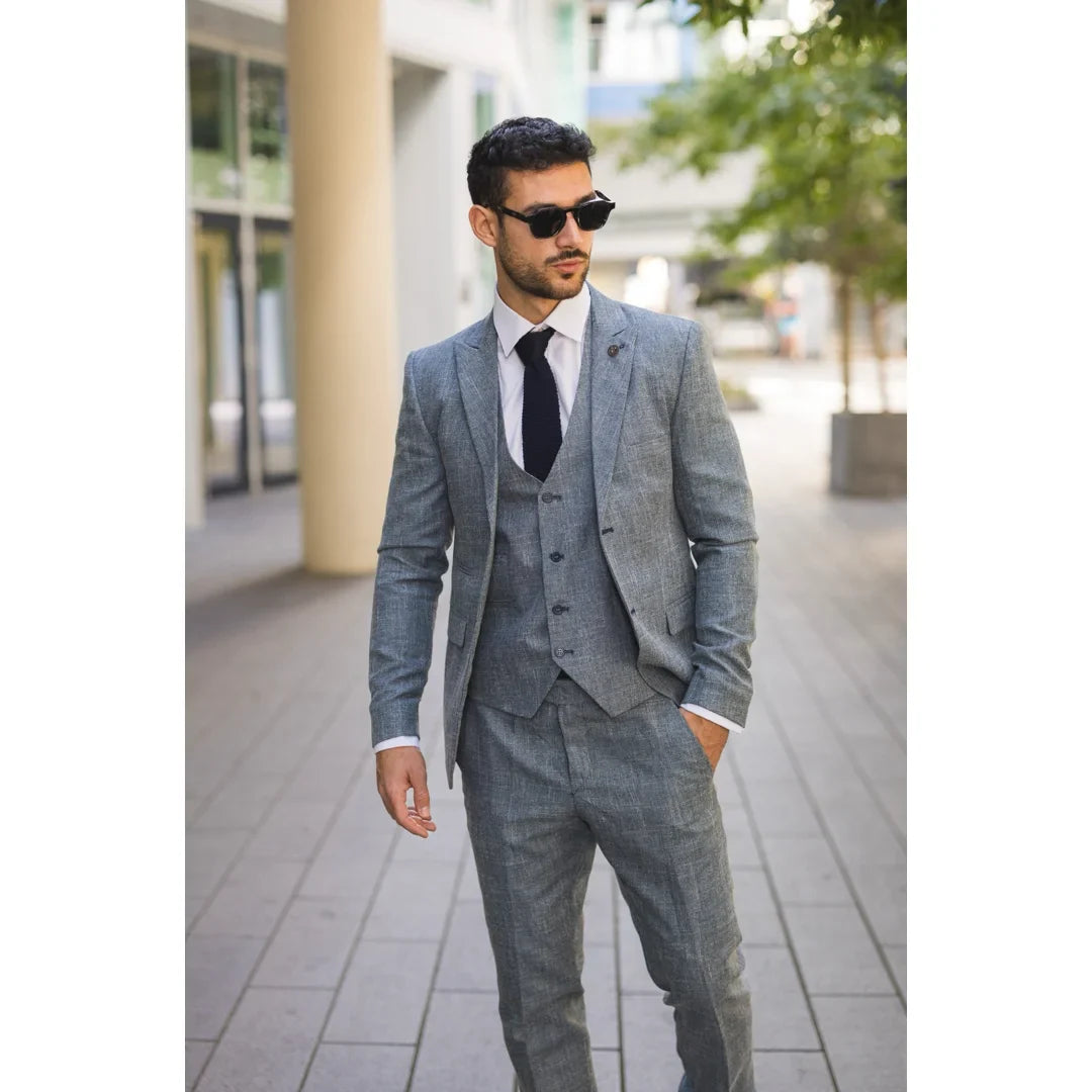 IM33 - Men's 3 Piece Blue Tailored Fit Suit