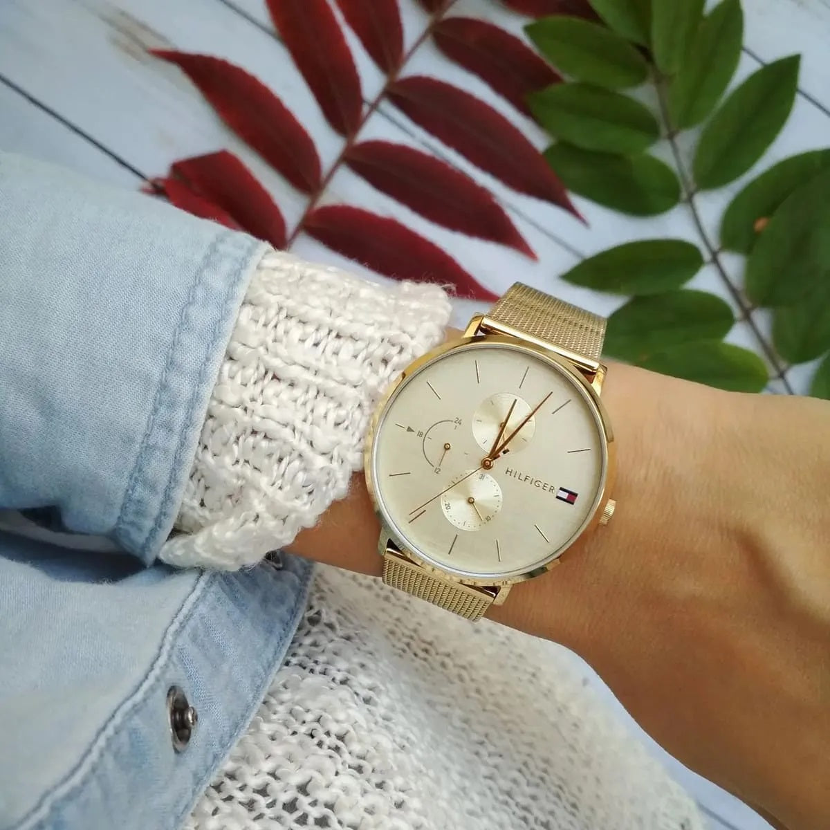 Tommy Hilfiger 1781943 Jenna Women's Gold Mesh Watch